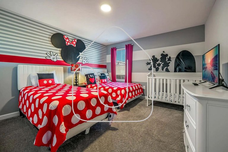 Casa9 quartos p/ família+Temas c/ piscina