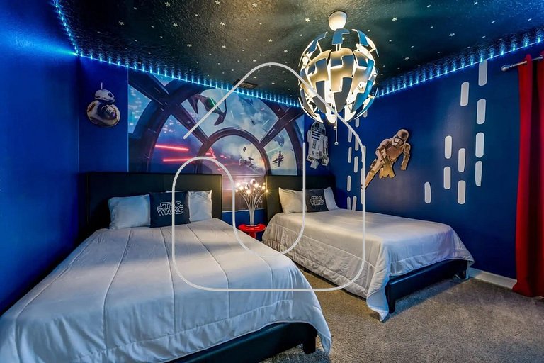 9-Bed Storey Lake Villa w/ Private Pool