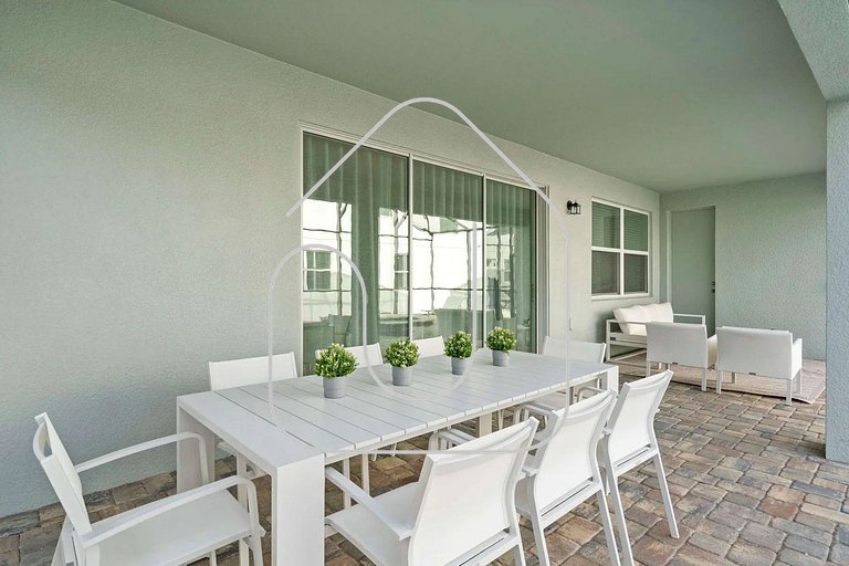 Magical 9BR Retreat w/ Pool & Game Rooms