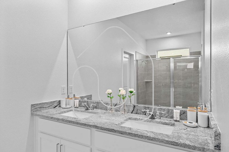 Magical 9BR Retreat w/ Pool & Game Rooms