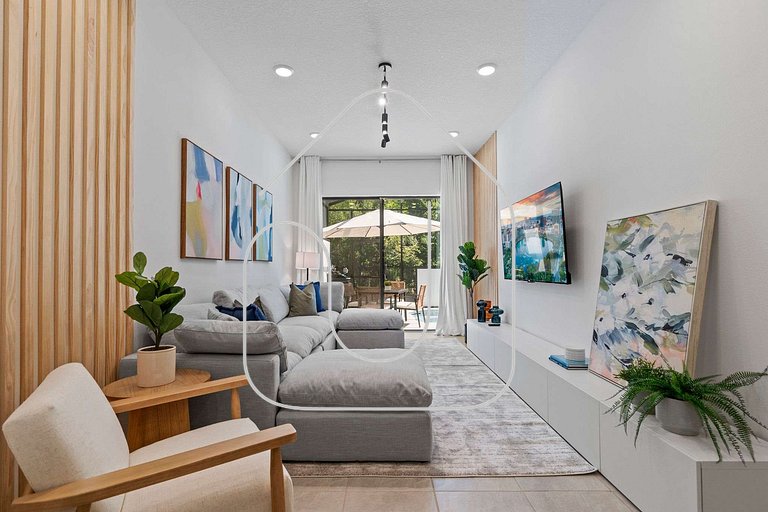 Luxury 5‑Suite Home | Near Epic Universe