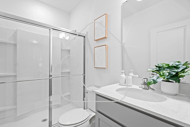 Luxury 5‑Suite Home | Near Epic Universe