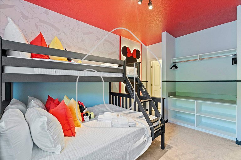 Casa Luxo 5 Suítes | Perto da Epic Universe