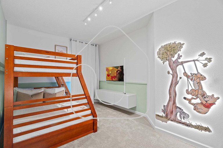 Luxury 5‑Suite Home | Near Epic Universe