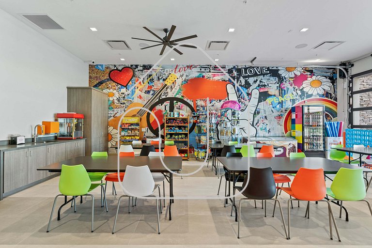 Luxury 5‑Suite Home | Near Epic Universe