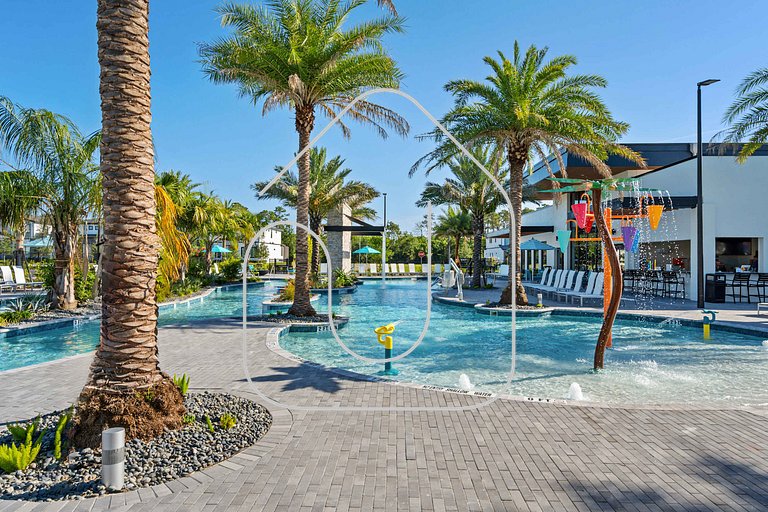 Luxury 5‑Suite Home | Near Epic Universe