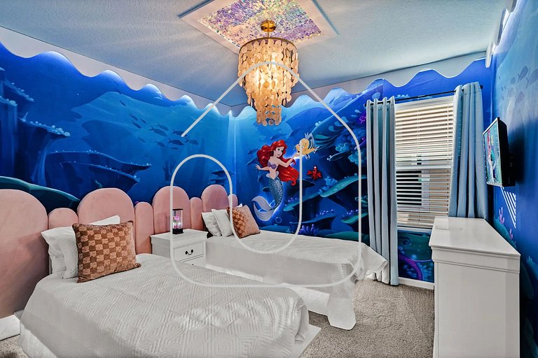 Solara 6BR Villa w/ Pvt Pool, Cinema & Game Room