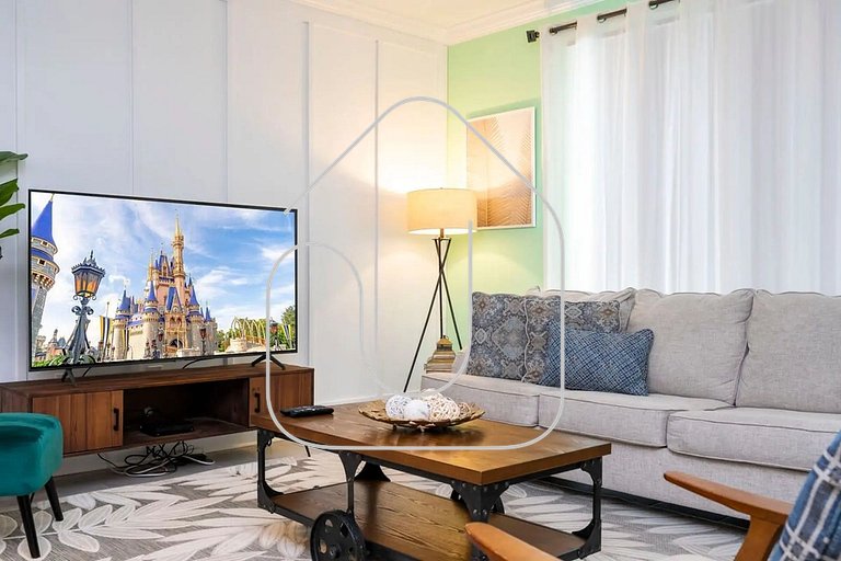 Storey Lake 4BR Home w/ Themed Room & Pool