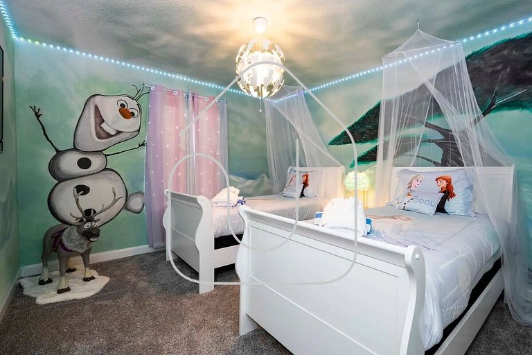 Storey Lake 4BR Home w/ Themed Room & Pool