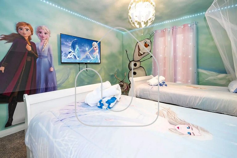 Storey Lake 4BR Home w/ Themed Room & Pool