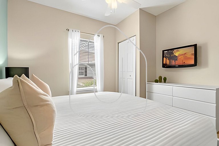 MMC - 6-106 · Relaxing 3-Bedroom Getaway in Lucaya Village