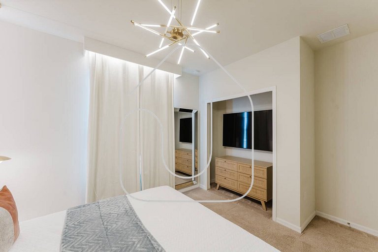 Casa Luxo c/ Piscina, 5 Quartos e PS5 perto Disney