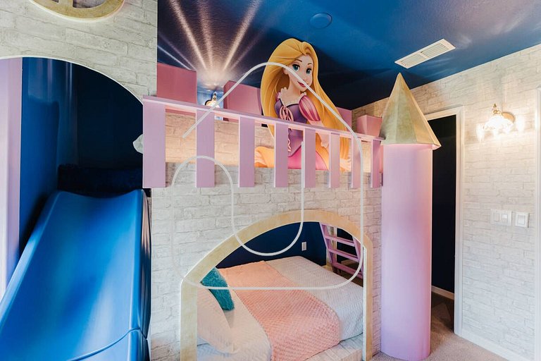 Casa Luxo c/ Piscina, 5 Quartos e PS5 perto Disney