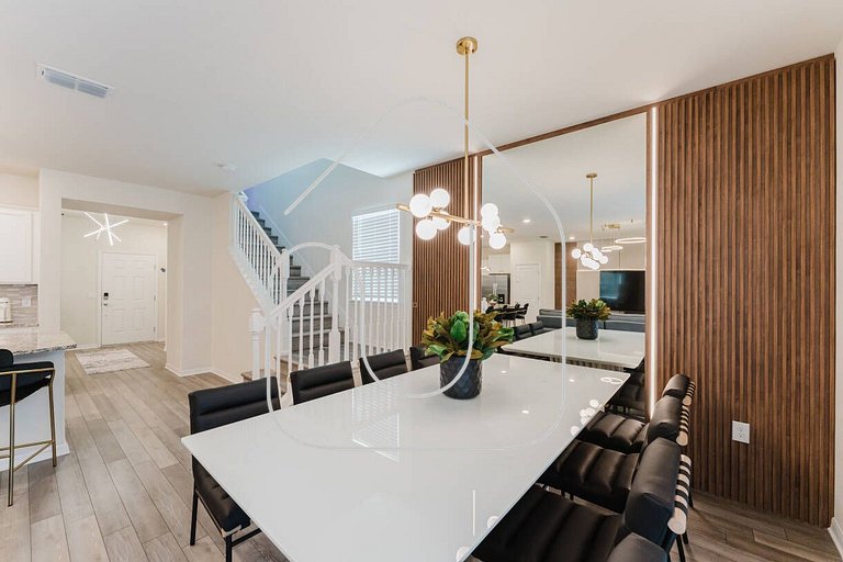 Casa Luxo c/ Piscina, 5 Quartos e PS5 perto Disney