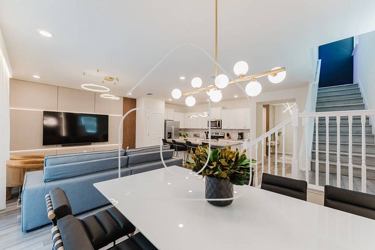 Casa Luxo c/ Piscina, 5 Quartos e PS5 perto Disney