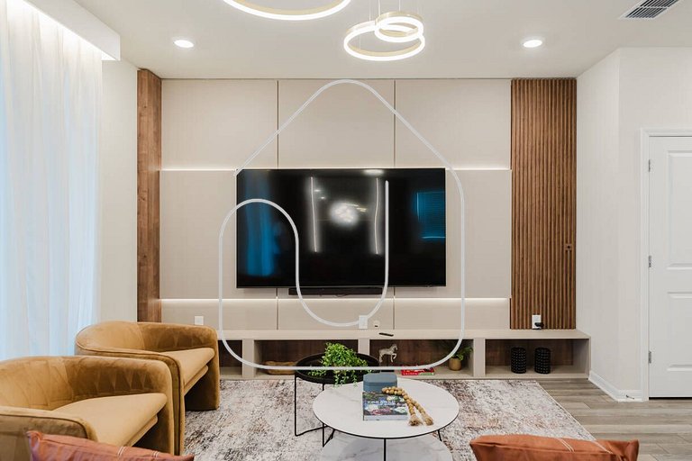 Casa Luxo c/ Piscina, 5 Quartos e PS5 perto Disney