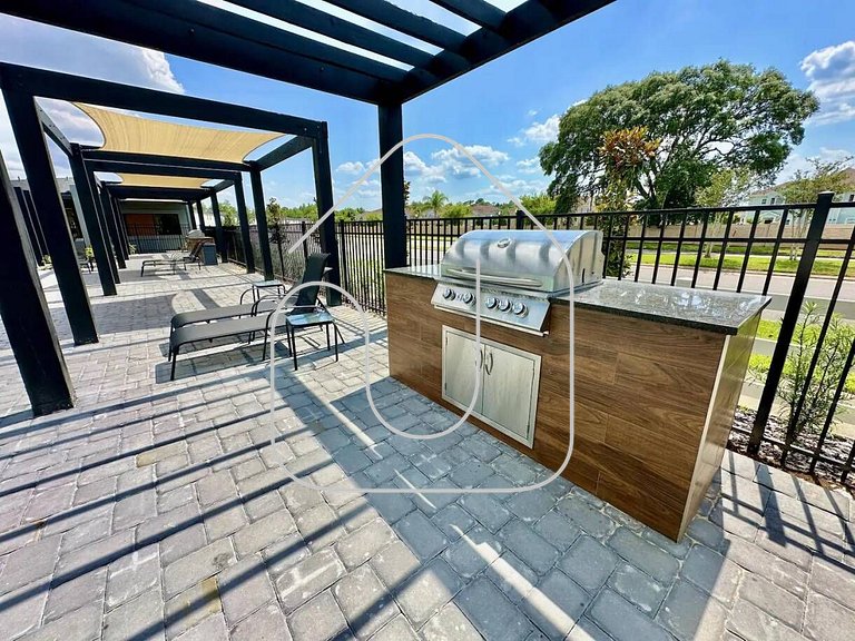 3BR Home with Pool Near Disney