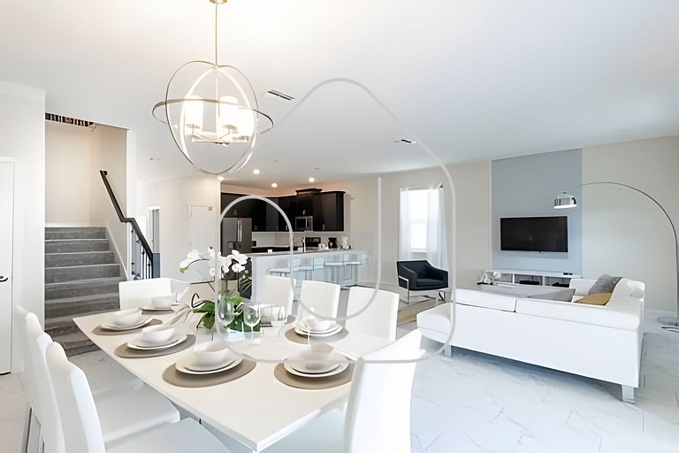 Spacious 8BR Retreat with Private Pool at CG