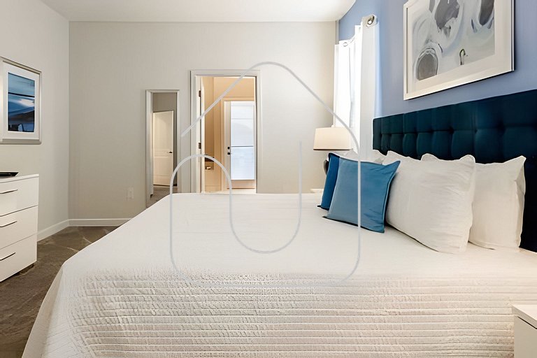 Spacious 8BR Retreat with Private Pool at CG