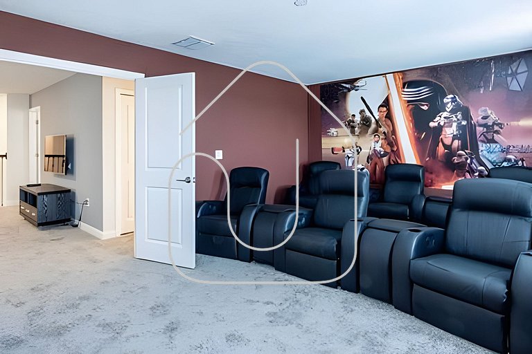 Spacious 8BR Retreat with Private Pool at CG