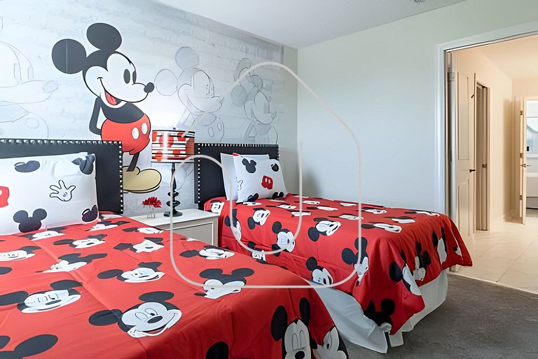 Ampla Casa 8 Quartos c/ Piscina – Champions Gate