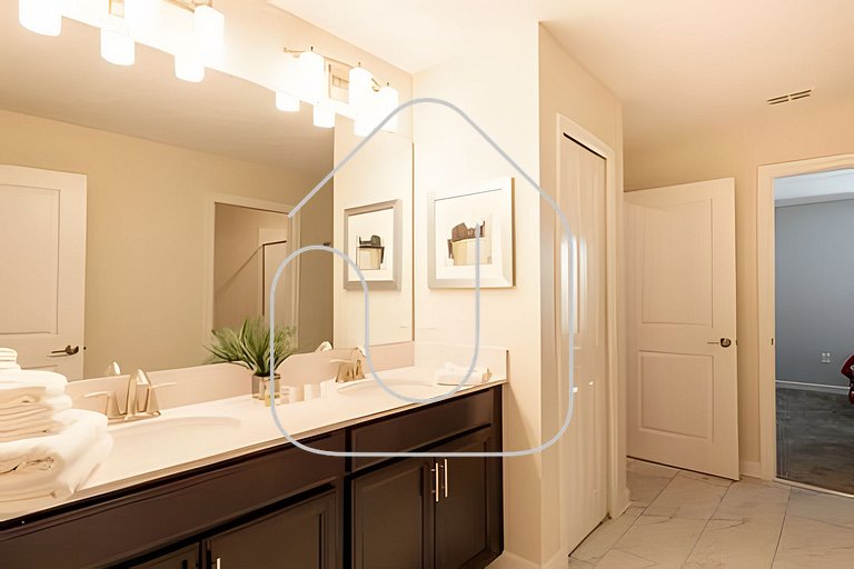 Spacious 8BR Retreat with Private Pool at CG