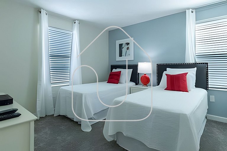 Spacious 8BR Retreat with Private Pool at CG