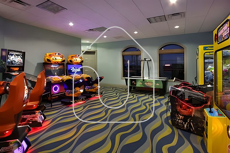 Spacious 8BR Retreat with Private Pool at CG