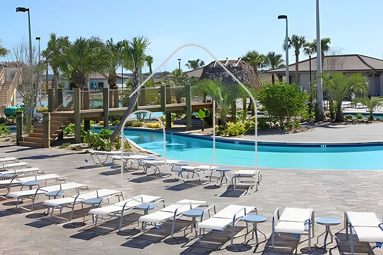 Spacious 8BR Retreat with Private Pool at CG