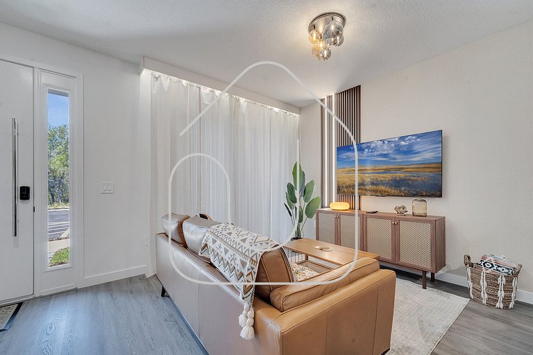 3BR Home Near Disney w/ Office & Fun Corner