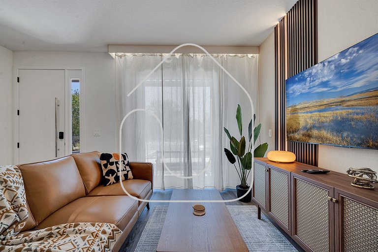 3BR Home Near Disney w/ Office & Fun Corner