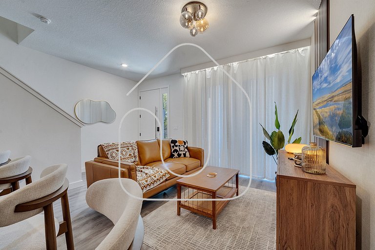 3BR Home Near Disney w/ Office & Fun Corner