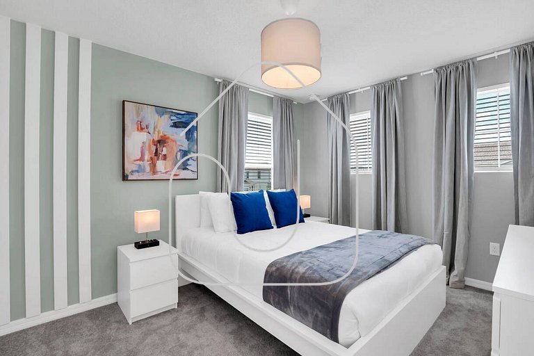 5BR Villa w/ Pool near Disney & Clubhouse