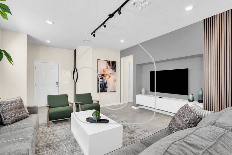 5BR Villa w/ Pool near Disney & Clubhouse