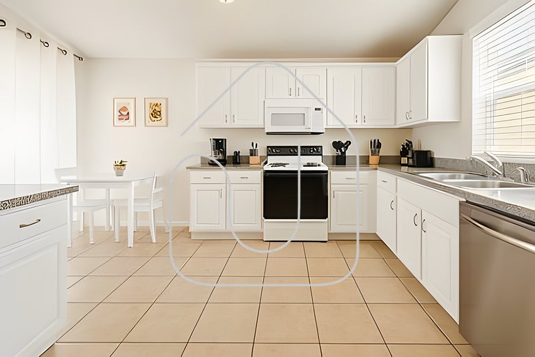 Prime Location! 3BD/2BA Villa