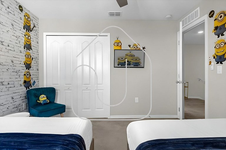 Cozy 3BR Home Near Disney & Outlets