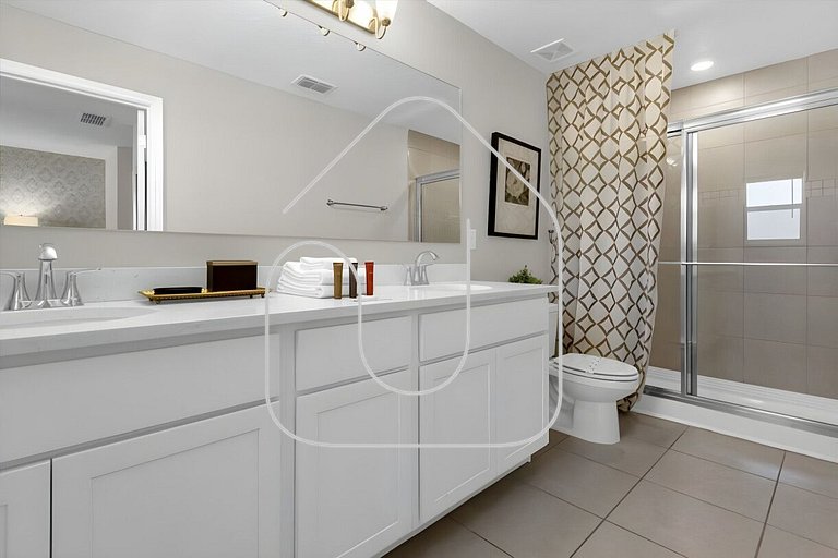 Cozy 3BR Home Near Disney & Outlets