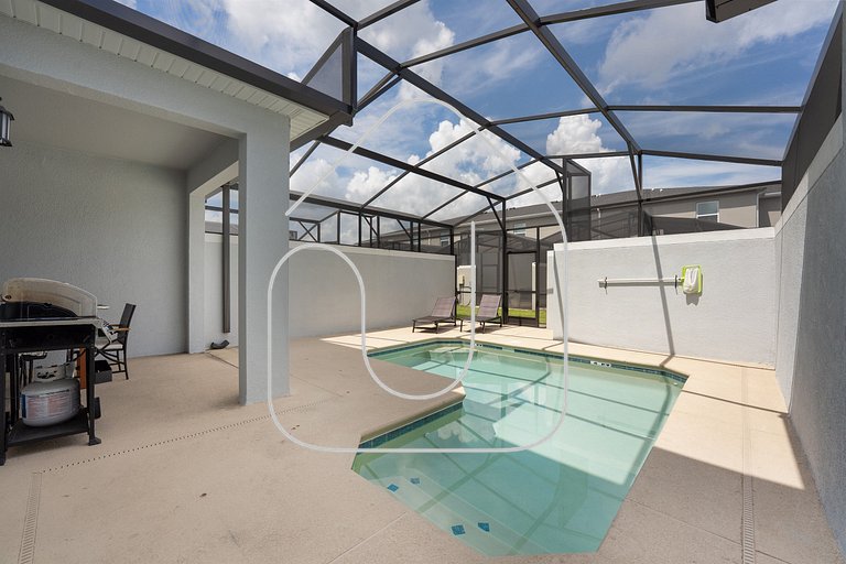 4BR Storey Lake Townhome with Pool