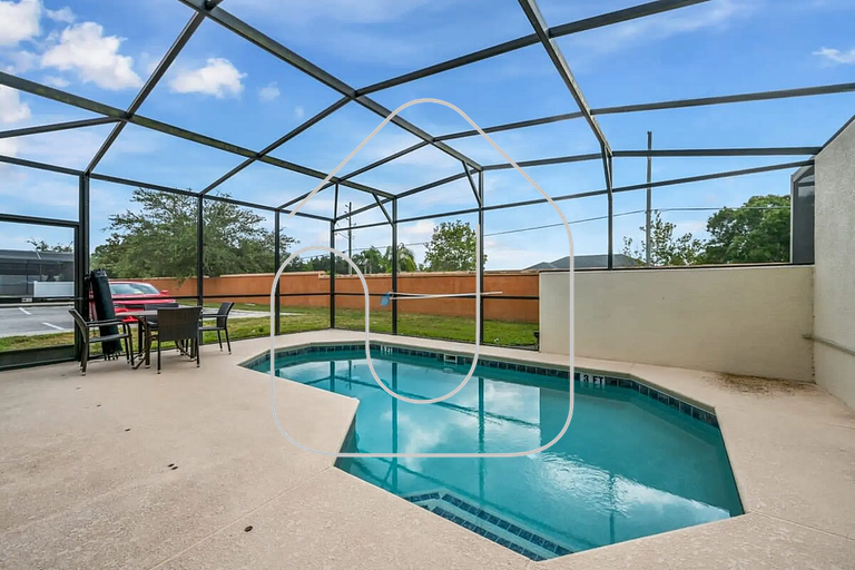 4BR Townhome w/Pool near Disney