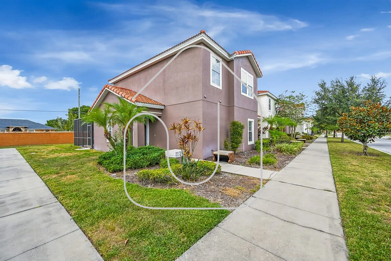 4BR Townhome w/Pool near Disney