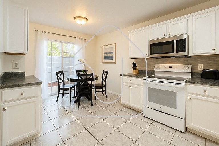 3B/2B BEST Location, Private Pool, Indian Wells