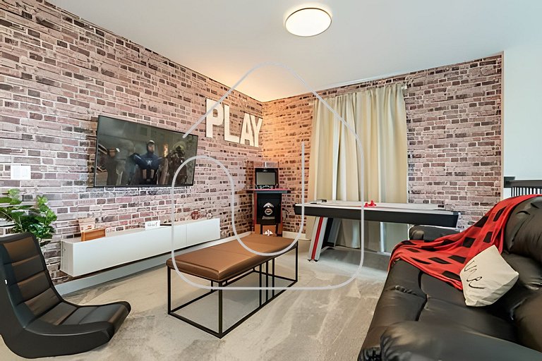 Magical 5BR Home / Pool & Themed Rooms near Disney