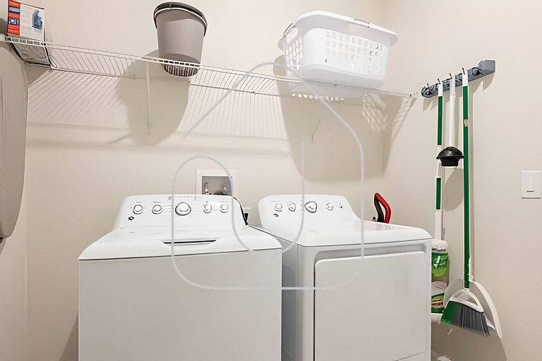 Magical 5BR Home / Pool & Themed Rooms near Disney