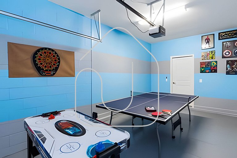 Solterra Villa De Tommaso 5BR w Pool & Games