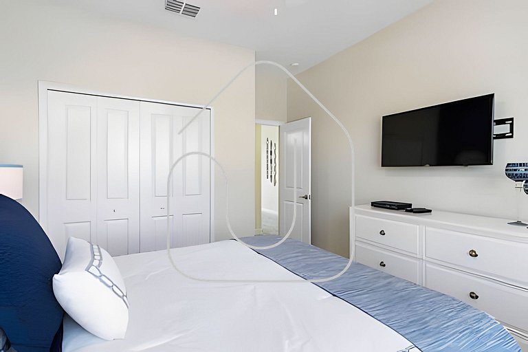 Solterra Villa De Tommaso 5BR w Pool & Games