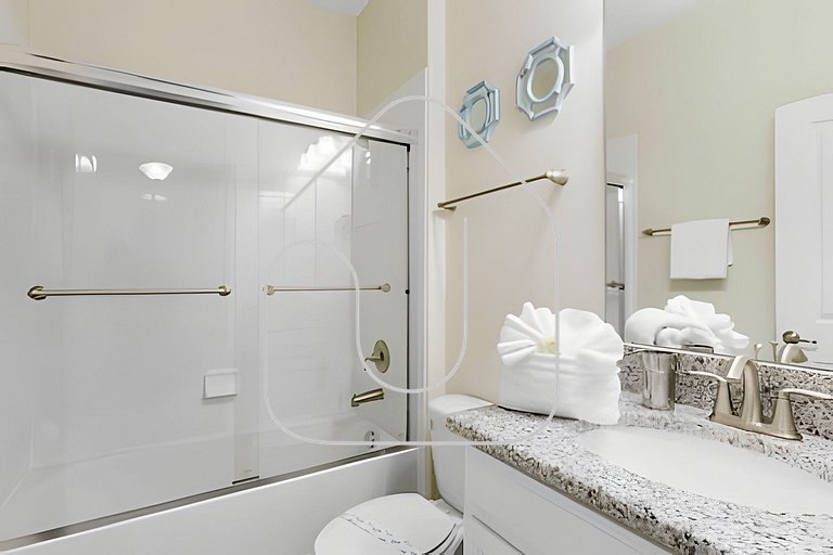 Solterra Villa De Tommaso 5BR w Pool & Games