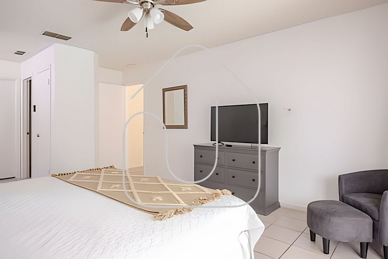 Beautiful Retreat *5min -> Disney *Pool *King Bed