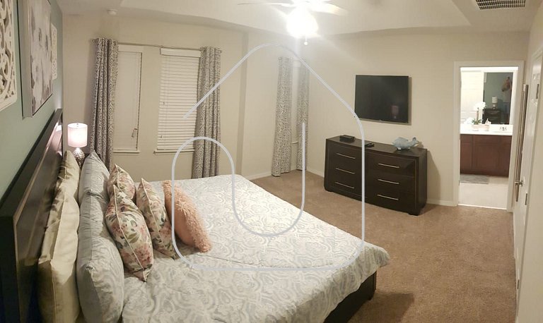 3BD/3.5BA Retreat with Private Pool Solara Resort