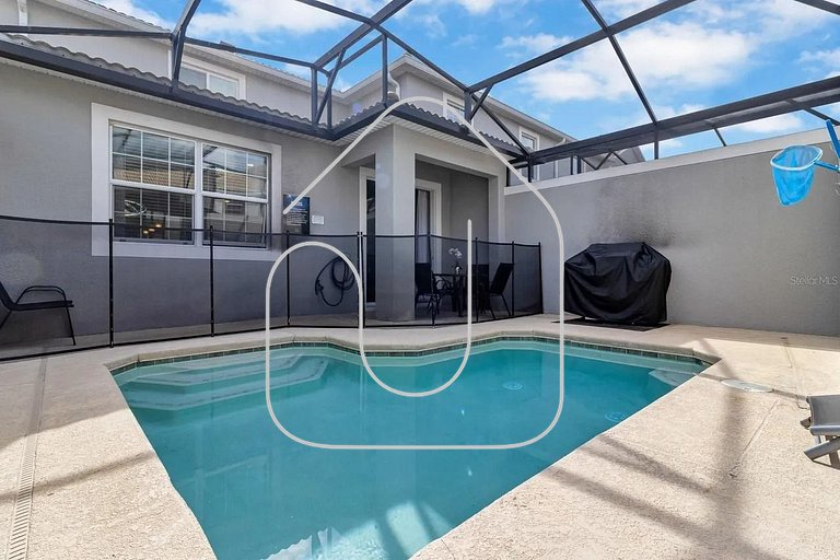 Disney Retreat 5BR w/ Pool – Sleeps 13