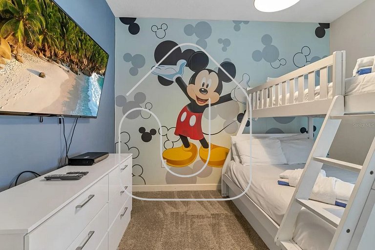 Casa Disney 5 Quartos c/ Piscina – 13 Pessoas